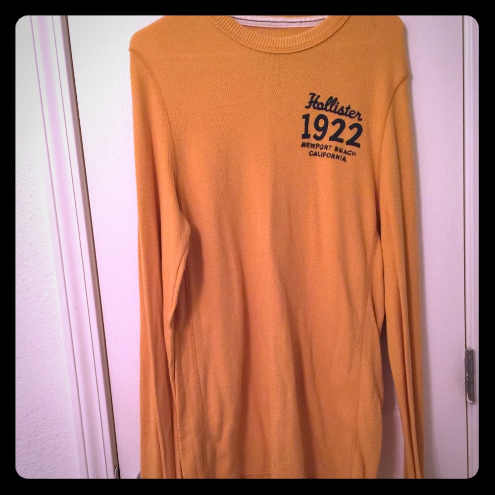 Men’s Hollister Mustard color Thermal Shirt